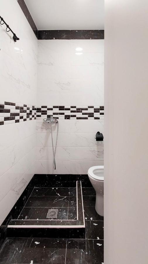 Dionisooss Apartment Атина Екстериор снимка